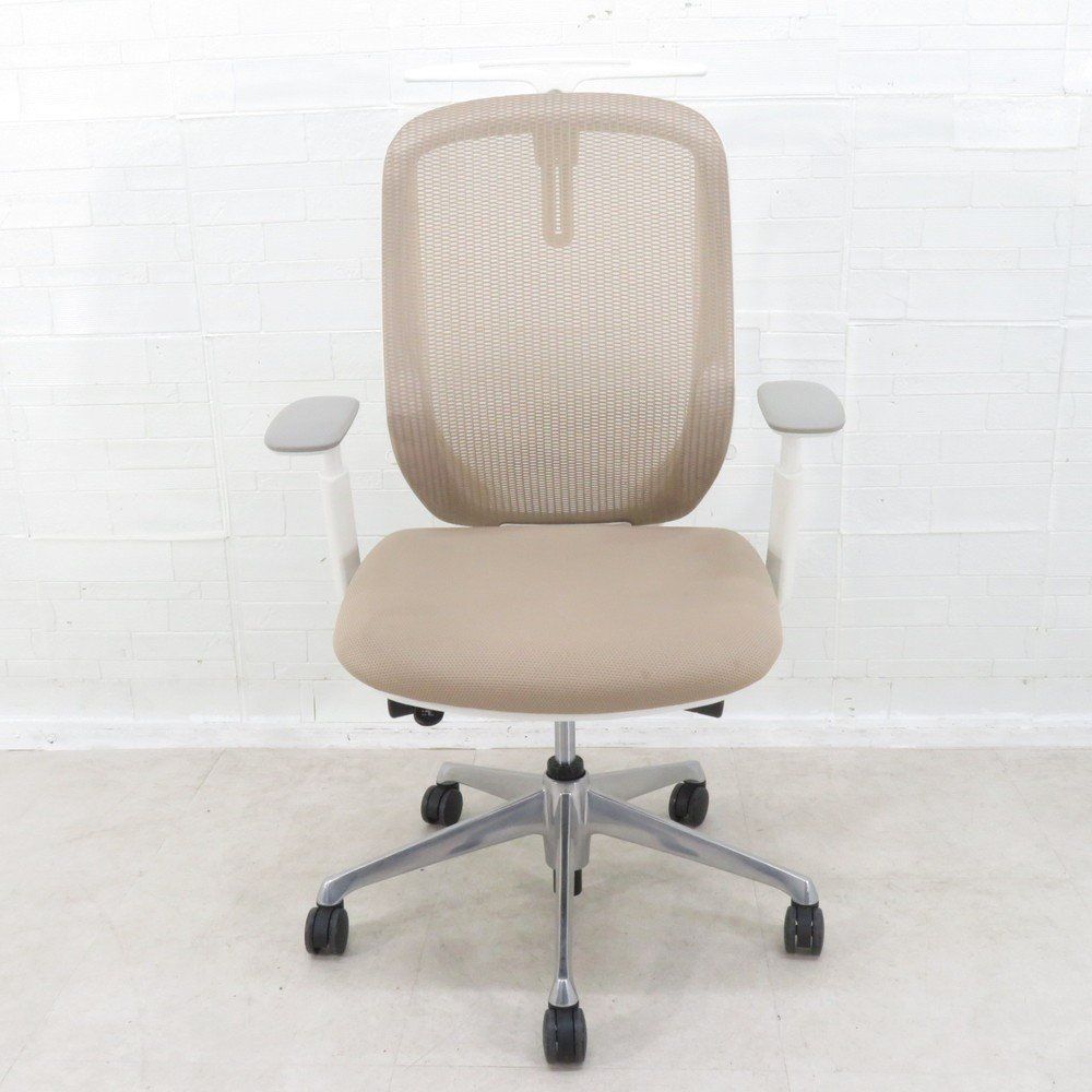 okamura オカムラ シルフィー 肘付オフィスチェア C686BW FMP7 ベージュ 事務椅子 肘付き メッシュ EG18687 オフィス家具