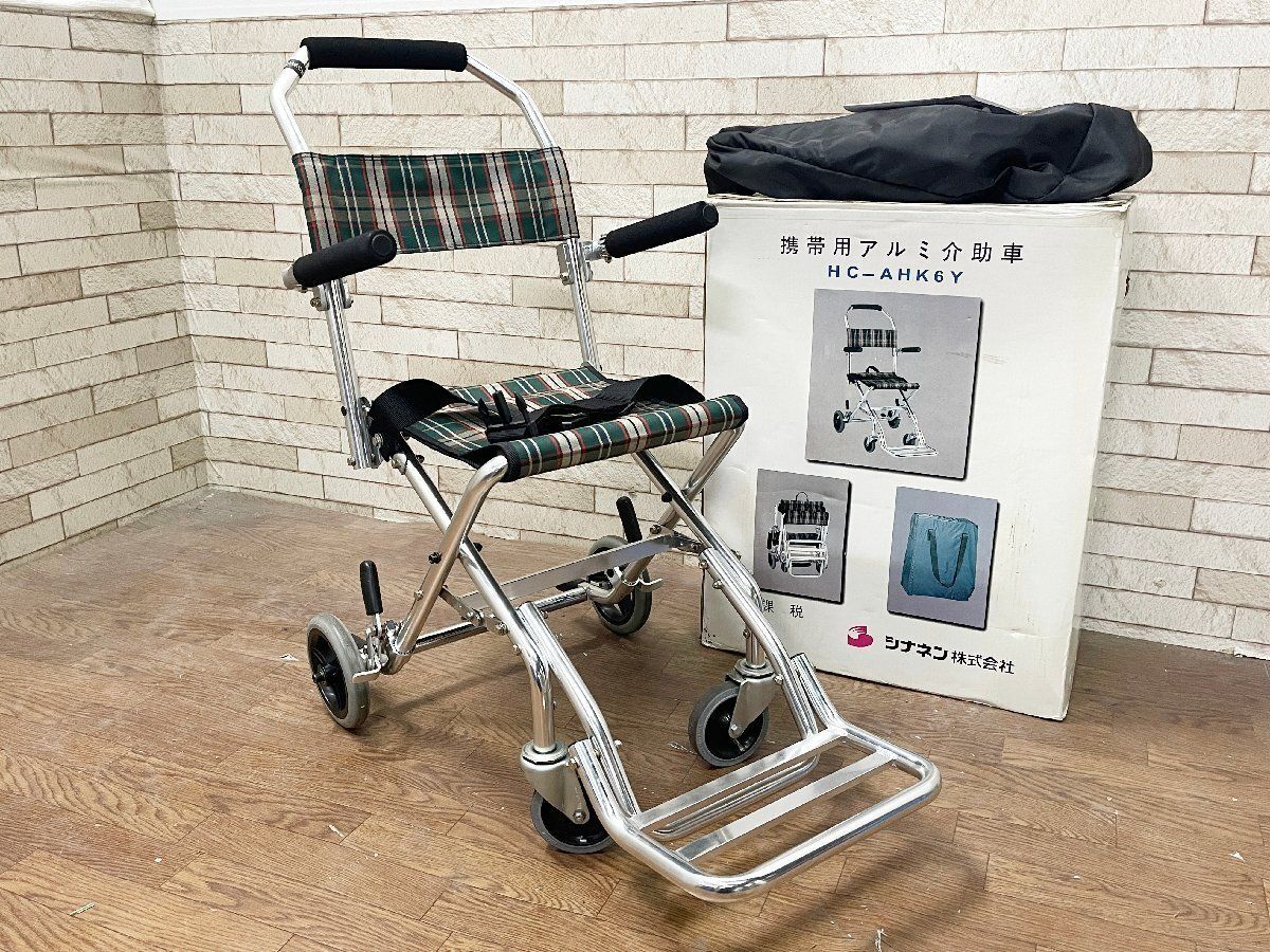 ●携帯用アルミ介助車 HC-AHK6Y 折り畳み車椅子 軽量 元箱 バッグ付き 介助用品 介護用品 車いす 他1241