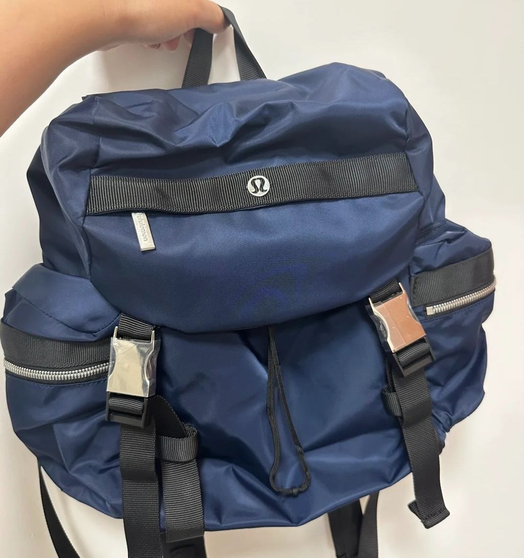 ルルレモン lululemon  Wunderlust Backpack 14Lリュック  ネイビー