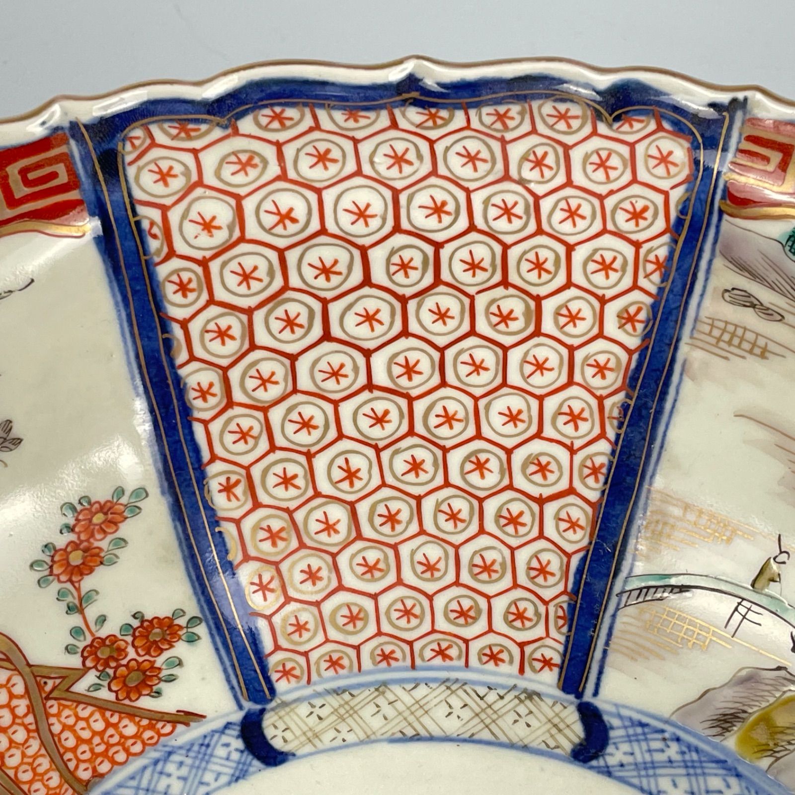 古伊万里 赤玉瓔珞文 深鉢 明治時代 E1608 | iichi 日々の暮らしを