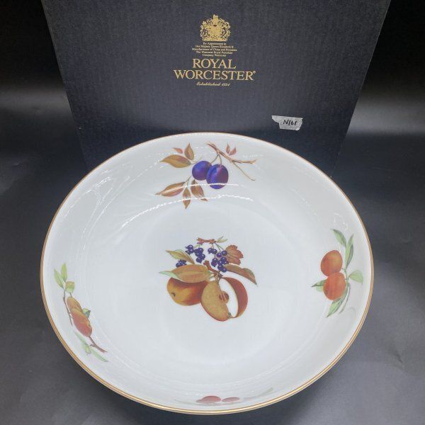 N161 未使用保管品 食器 大皿 英国ロイヤルウースター イブ