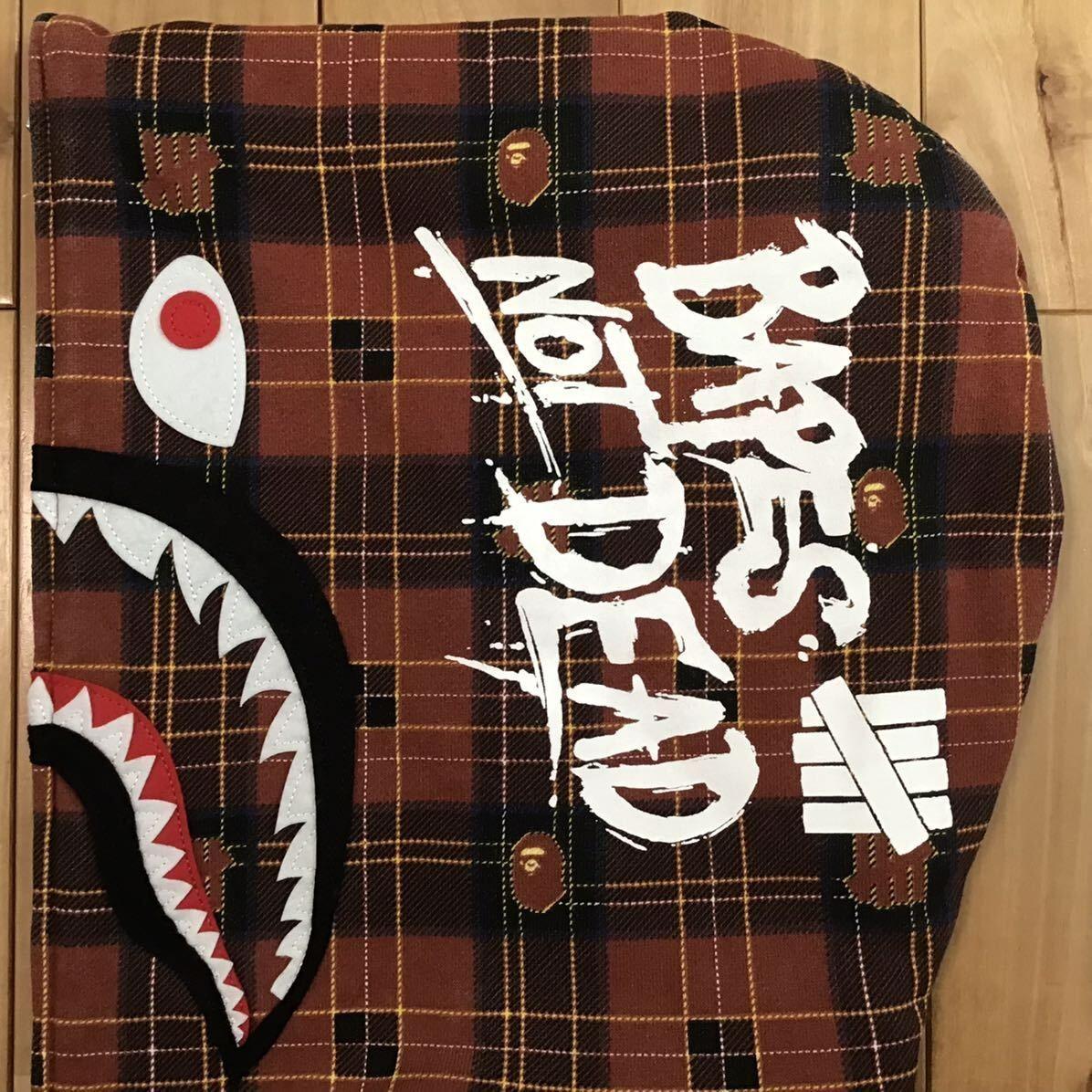 Undefeated × BAPE シャーク パーカー Mサイズ check shark full zip