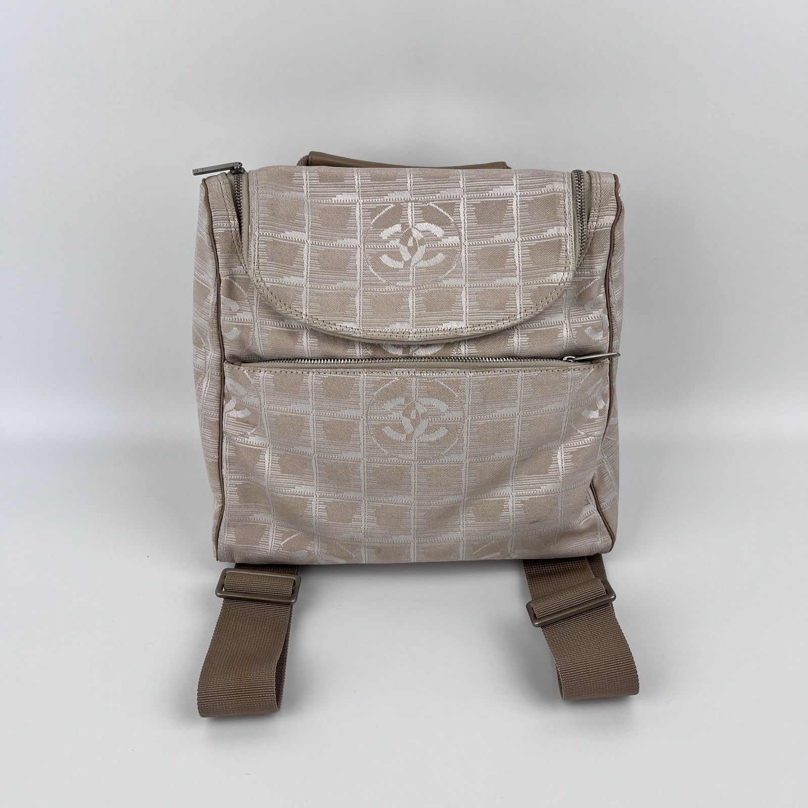 【美品】CHANEL シャネル ニュートラベルライン ココマーク　リュック 中古】CHANEL シャネル ココマーク ニュートラベルライン