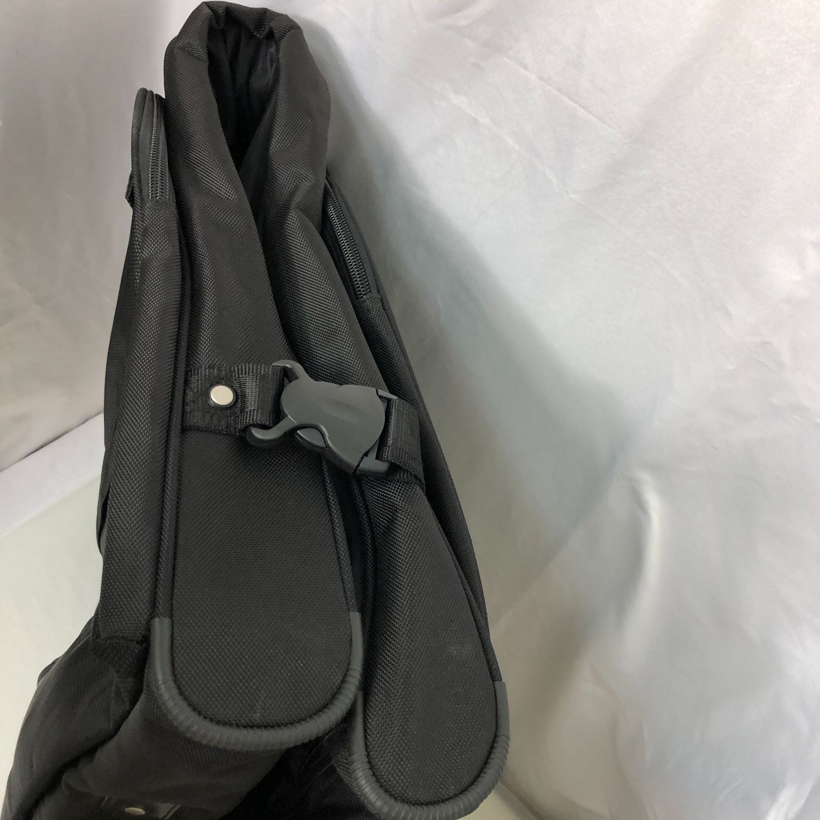 ガーメントバッグ