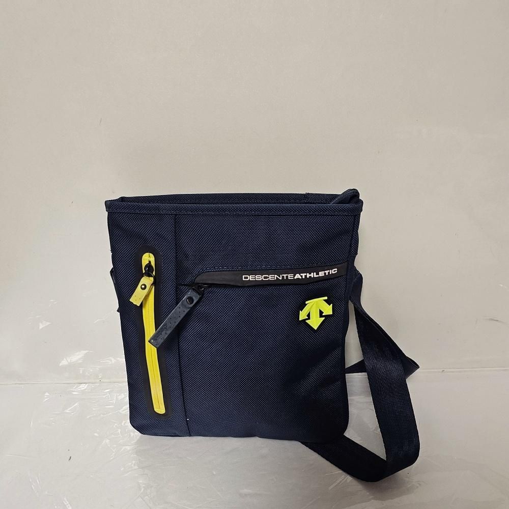 【雷市場（ポンジャン）商品韓国直送】DESCENTE(デサント) クロスバッグ 17000 1つ@ 9937