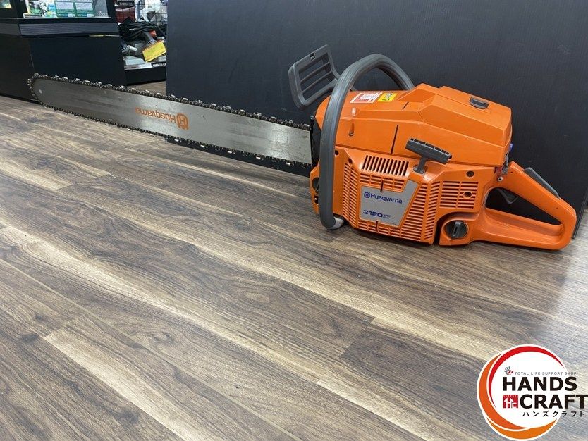 ● ジャンク品 ハスクバーナー 3120XP チェンソー チェーンソー バー長さ 105cm 排気量 119.0cm3 質量 10.4kg 不動のためジャンク品