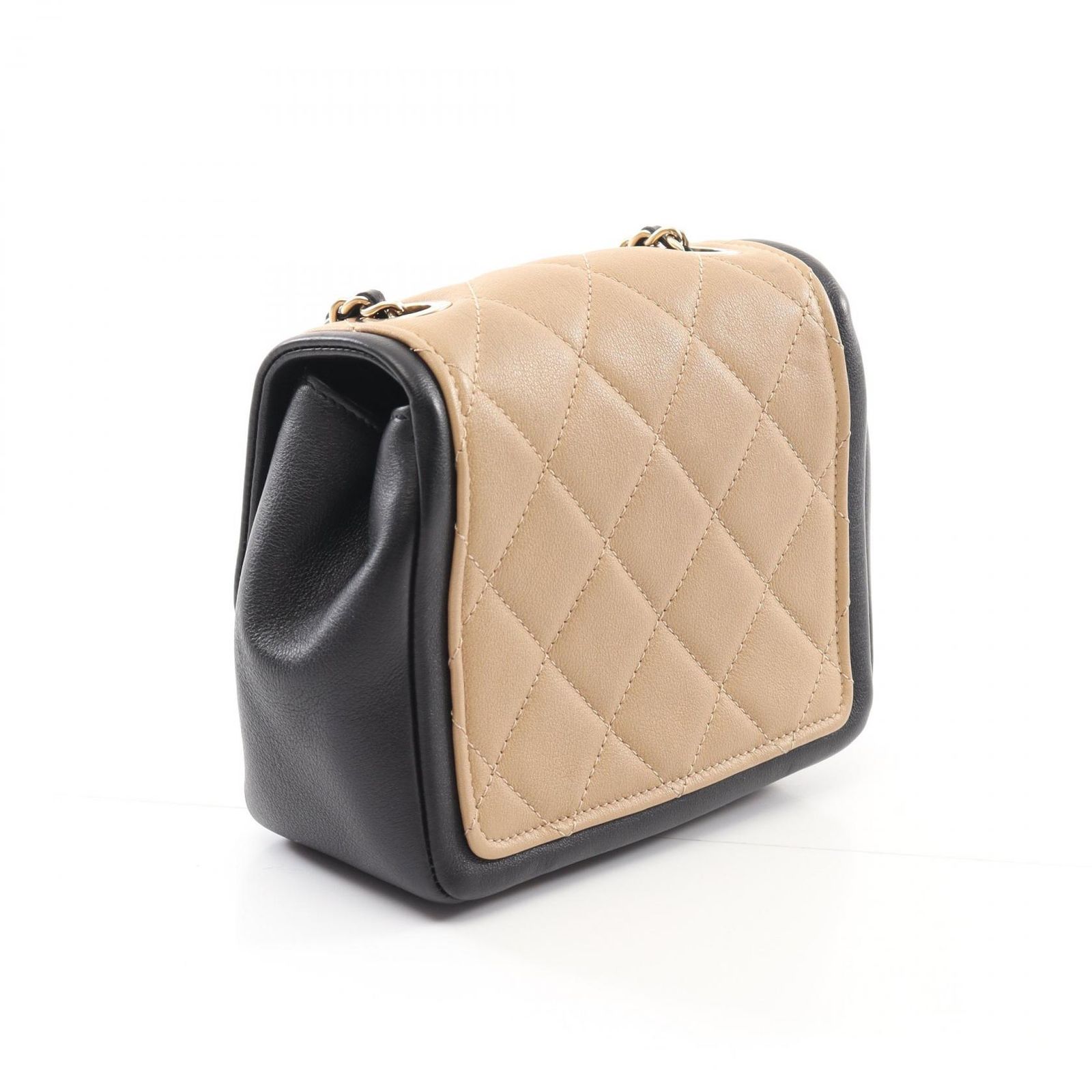 CHANEL ショルダーバッグ A92210 シャネル CHANEL ショルダーバッグ ミニ マトラッセ A92210