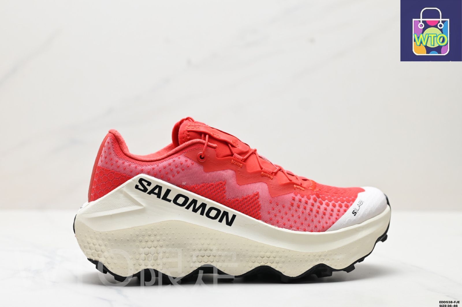 サロモン S|LAB ULTRA Glide 柔らかく快適で滑り止め 耐磨耗性のあるロートップロードランニングシューズ