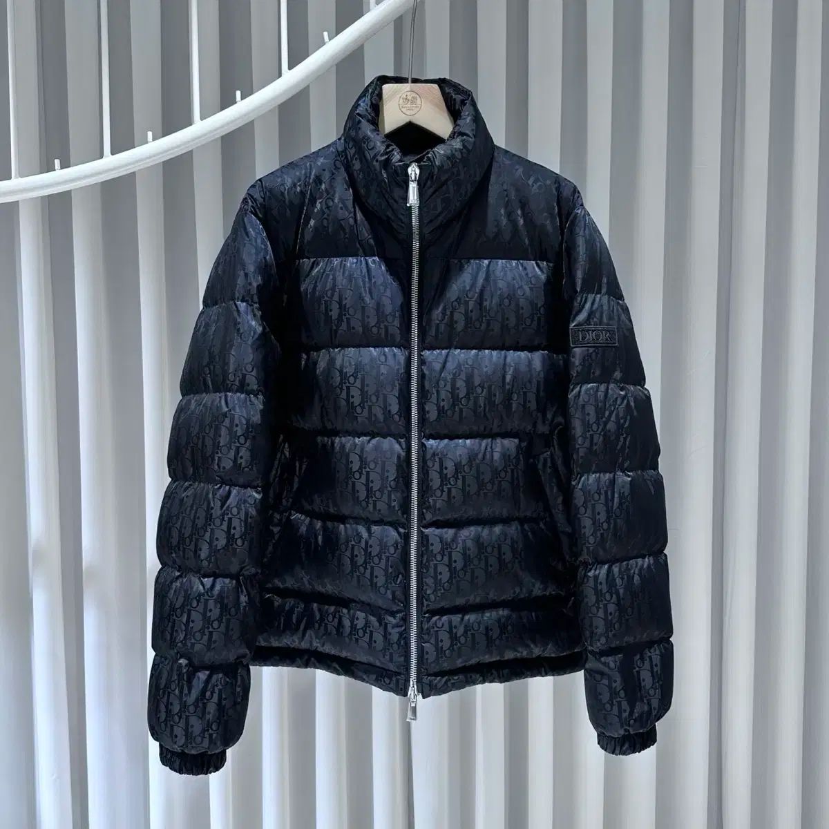 48 / DIOR(ディオール) オブリーク ダウンジャケット 黒 48 / DIOR(ディオール) オブリーク ダウンジャケット 黒