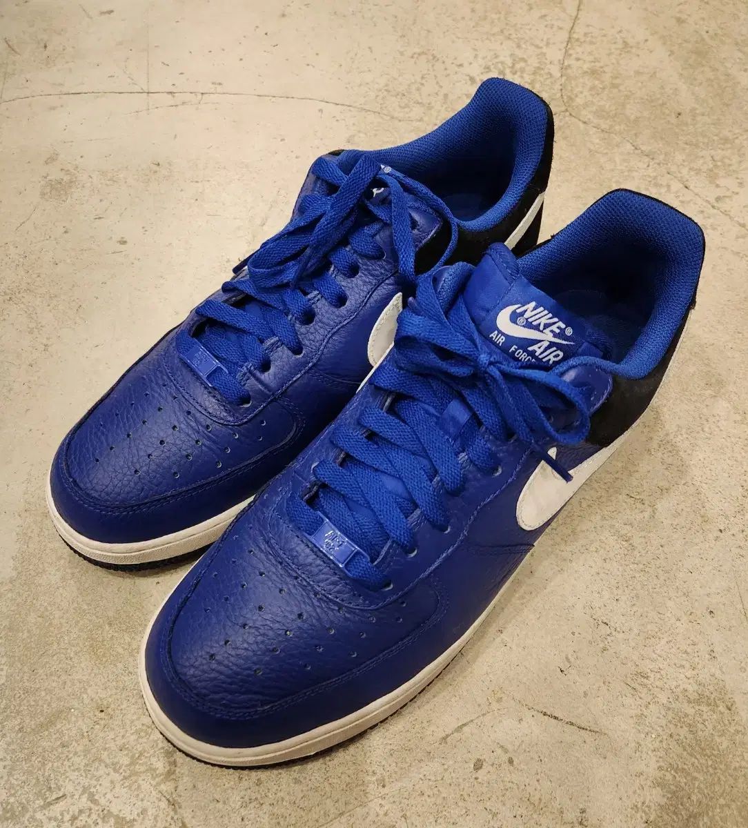 【雷市場（ポンジャン）商品韓国直送】 NIKE(ナイキ) エアフォース 1 ' old royal 285