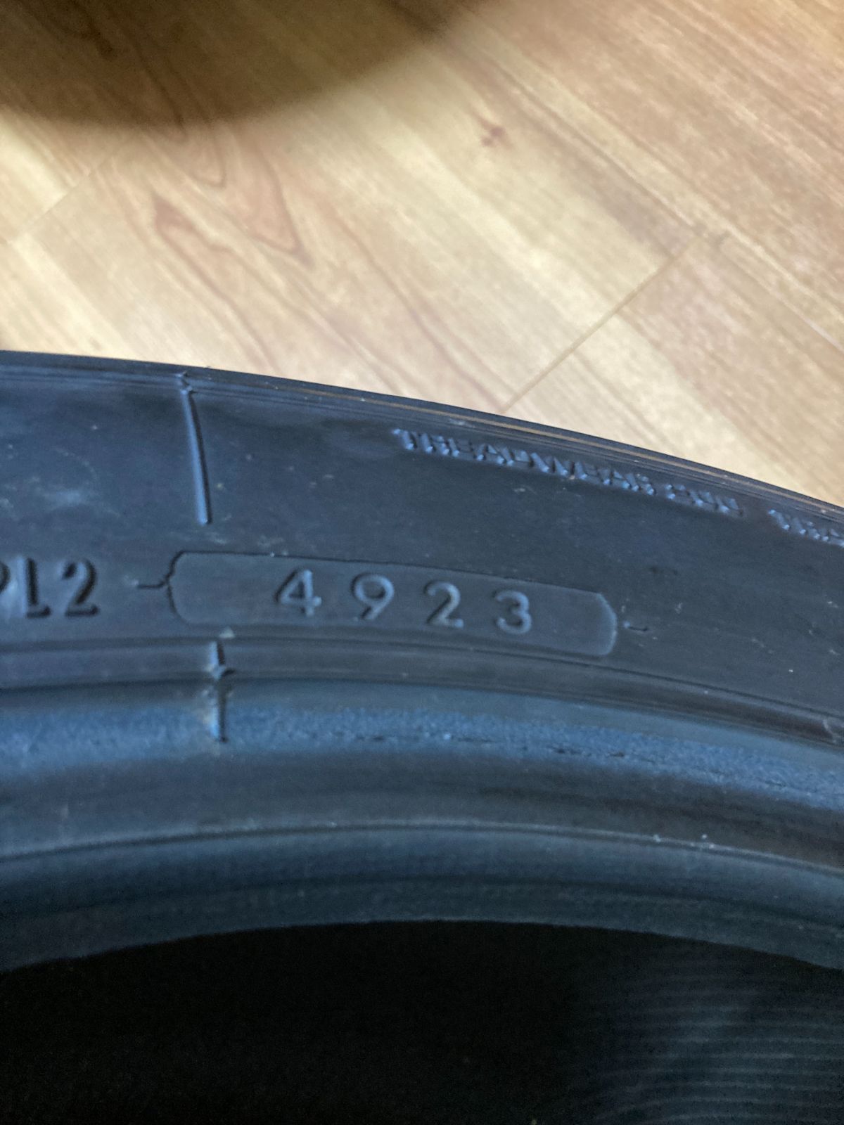 ハイグリップタイヤ 室内保管