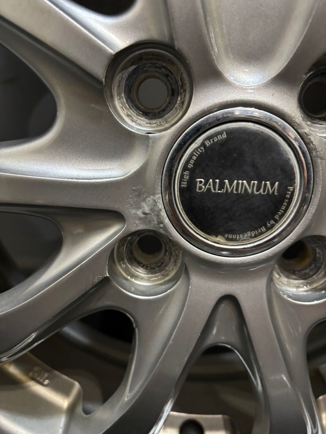 BALMINUM 15インチ