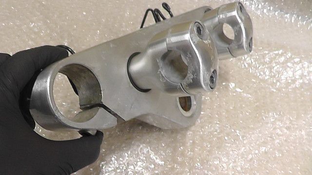 スタイリッシュである ドラッグスター400 VH01J-013xxx の トップブリッジ 1757661048