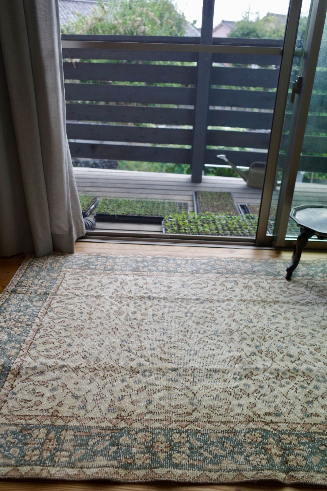 トルコ ヴィンテージラグ ナチュラルフローラル MARWIL-DEMENAGEMENTS_CH