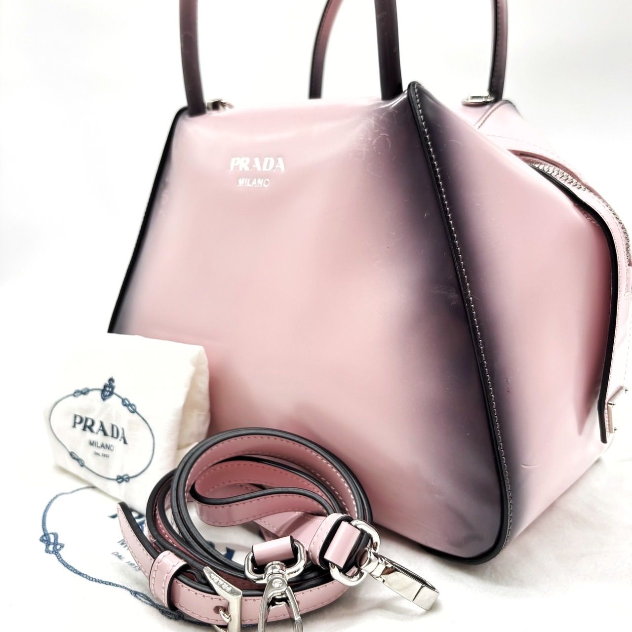 良品】 PRADA プラダ スーパーノヴァ 三角プレート ハンドバッグ 
