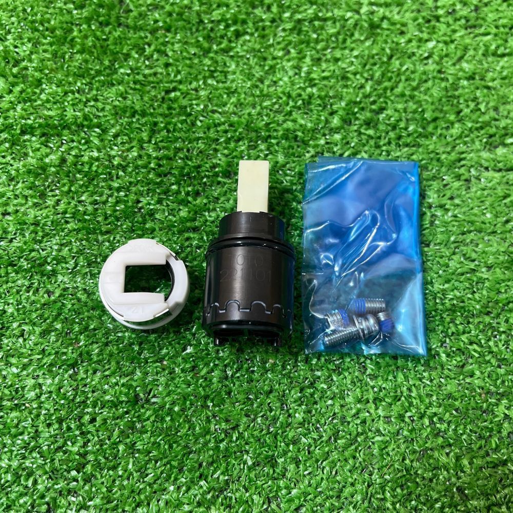 TOTO THF57 シングルバルブ部 エコシングル用 アウトレット