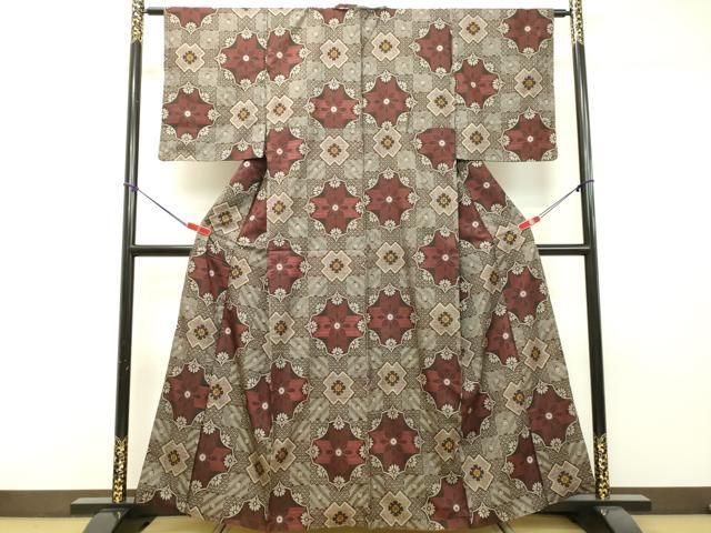 平和屋着物○希少 本場大島紬 龍郷絣 花菱文 正絹 逸品 DAAR4365tw