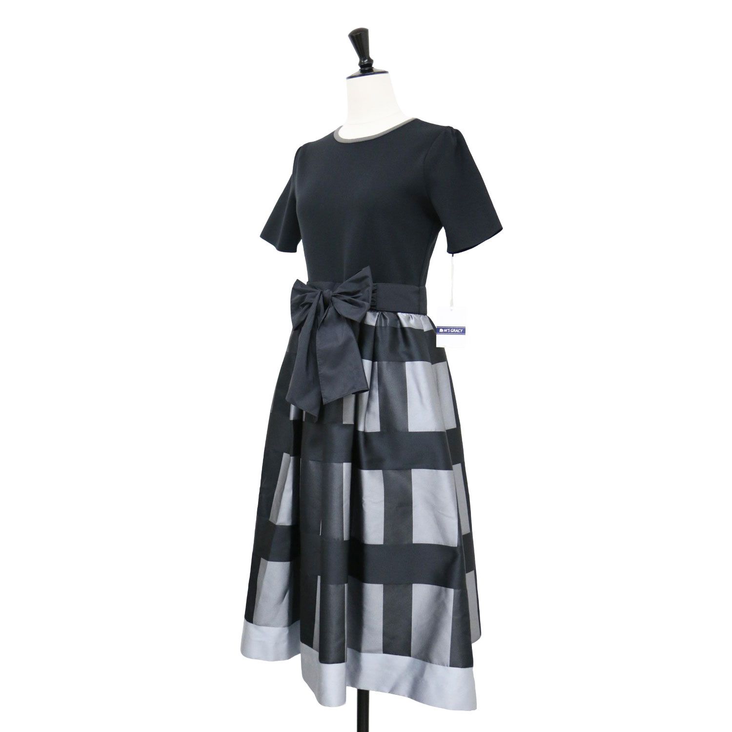 589178 M'S GRACY エムズグレイシー 黒柄 ノースリーブ ワンピース【クリックポスト可】 M\u0027S GRACY 2022 Early Autumn Collection | msgracy