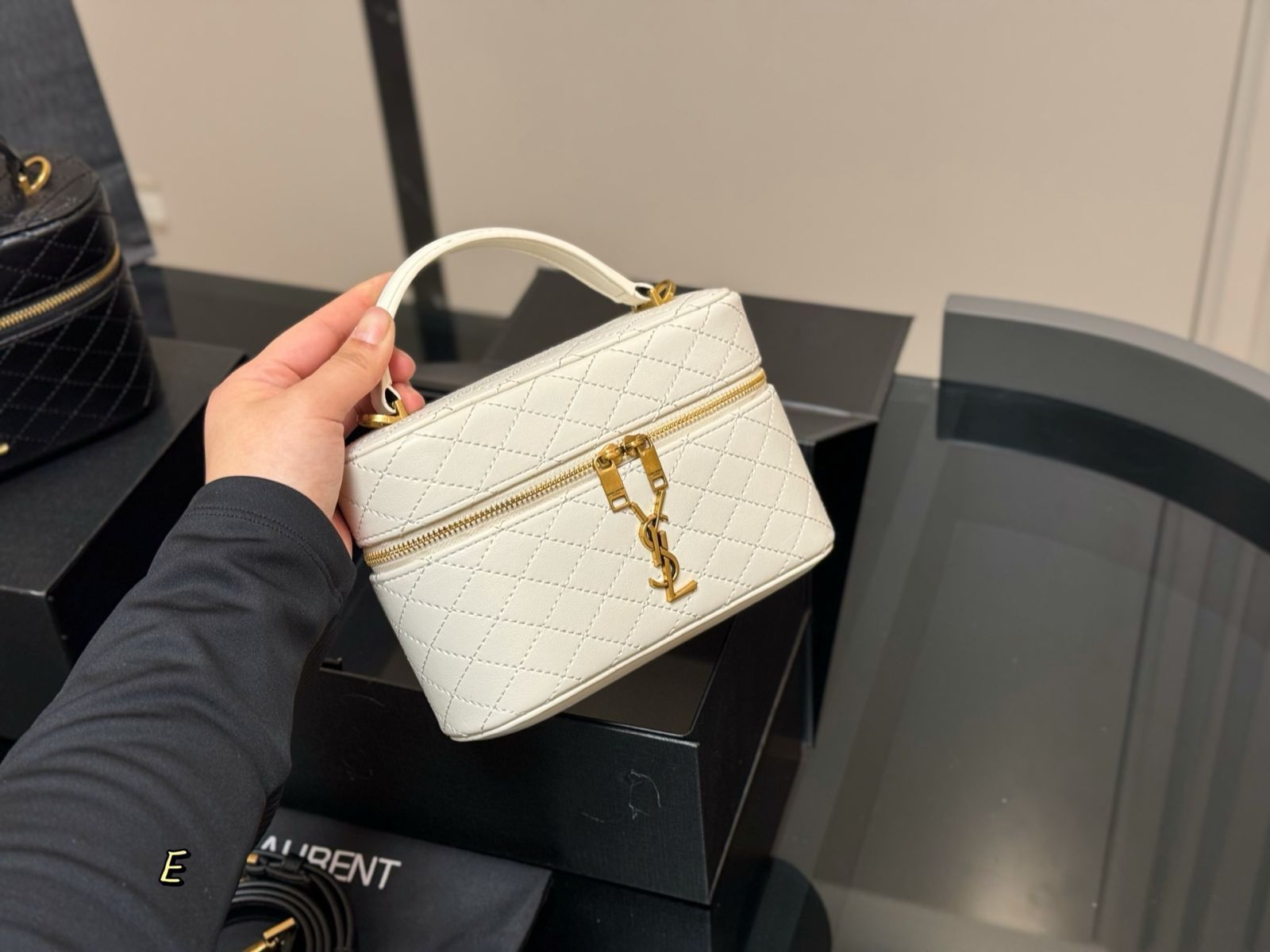 Saint Laurent 773991FAEBN2220 関税送料込 今日特価】Saint Laurent Box バッグ（19×12cm）-WTO輸入1