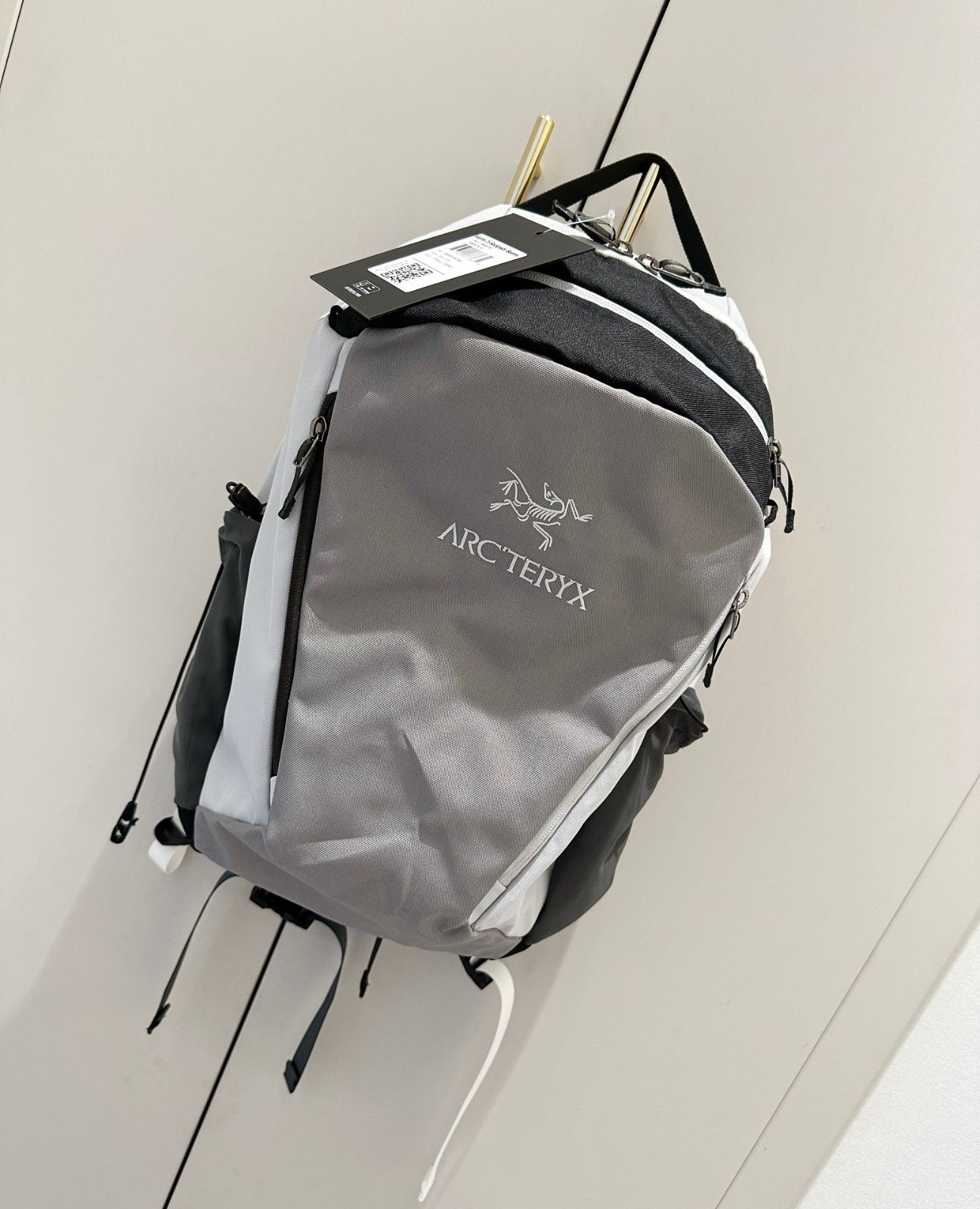 ARC TERYX BEAMSリュックサック アークテリクス 26L アウトドア デイパック 防水 耐磨 男女兼用 登山 スポーツ