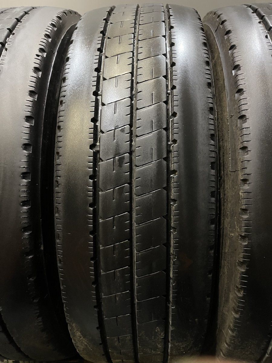 BS DURAVIS R207 225/75R16 118/116N LT 16インチ ライトトラック用 夏 