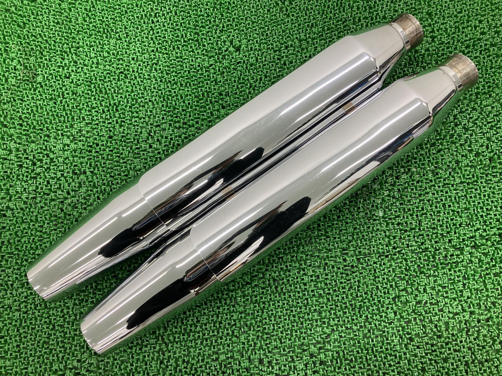 FLSTC1580 サイレンサーマフラー 65682-07 ハーレー 純正 中古 バイク 部品 ソフテイル 機能的問題なし 凹み無し 品薄 車検 Genuine