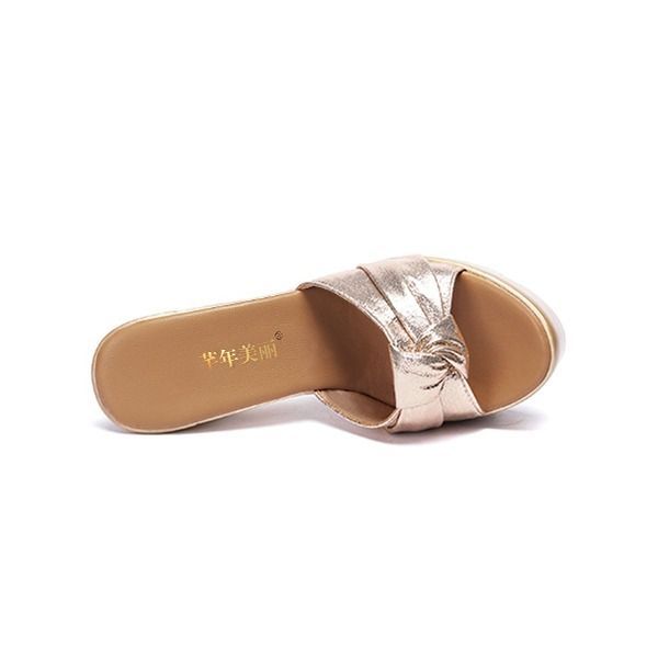 【訳あり美品】厚底サンダル ブラウン 太ヒール 大人女子 上品 夏コーデに◎ サンダル レディース 太ヒール ストーム 厚底 夏 ベルト