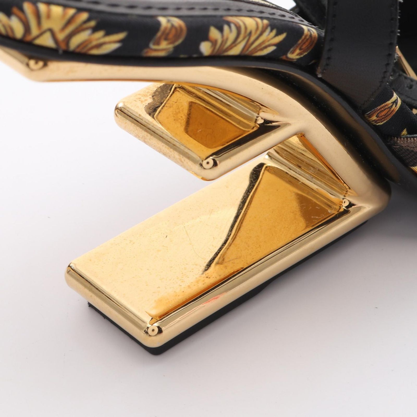 VERSACE FENDACE