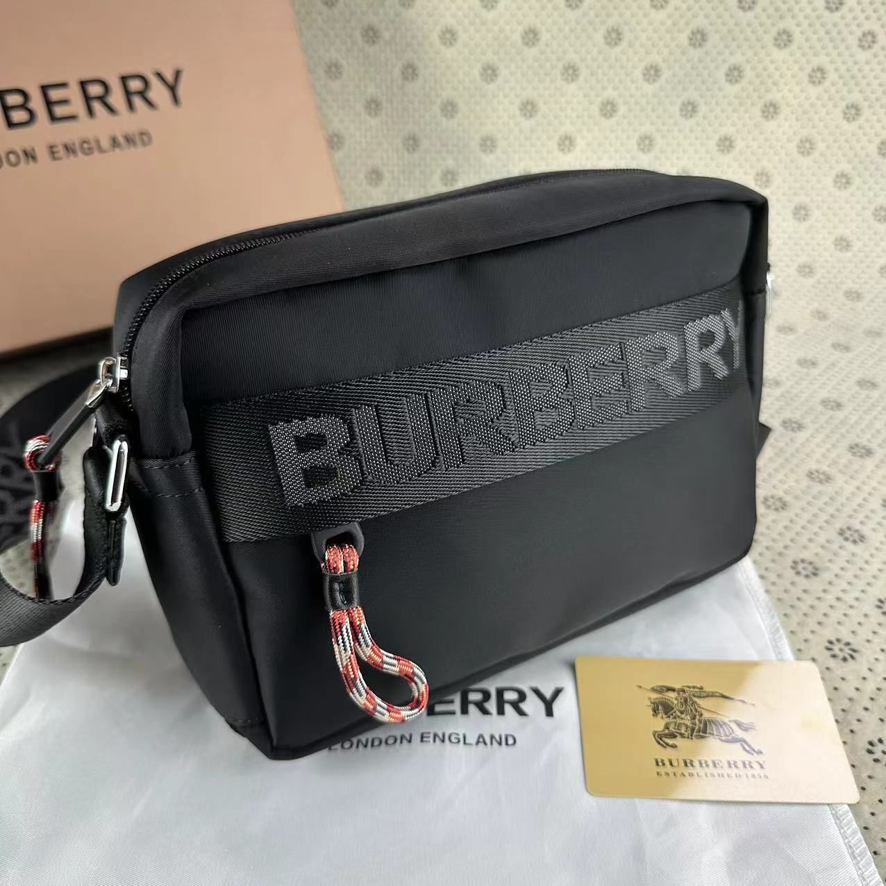 極美品』BURBERRY LONDON バーバリースターモノグラムポンチョ