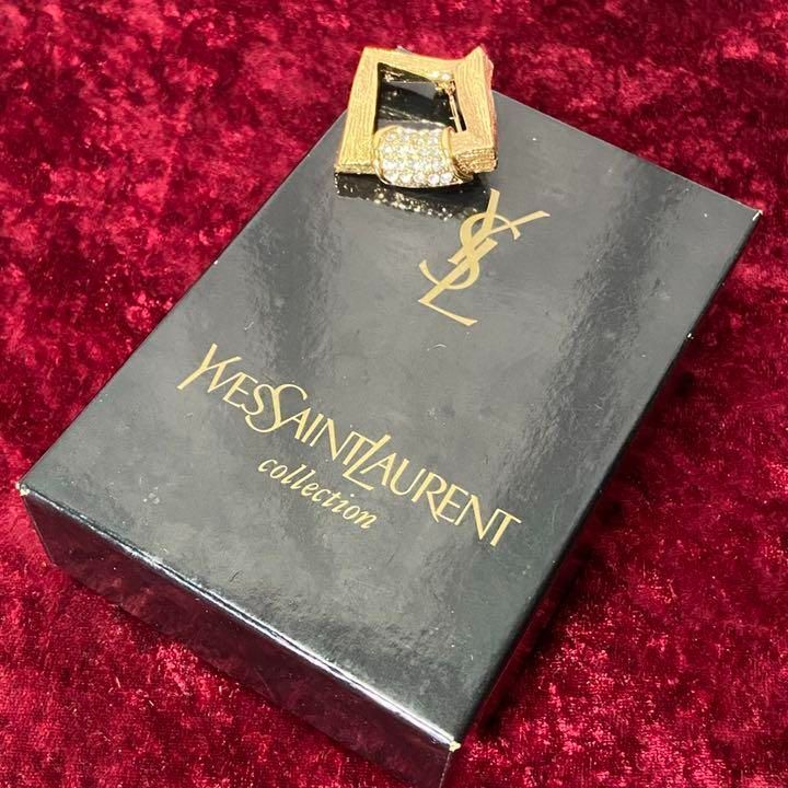 未使用 YSL イヴサンローラン スクエア ラインストーン ブローチ