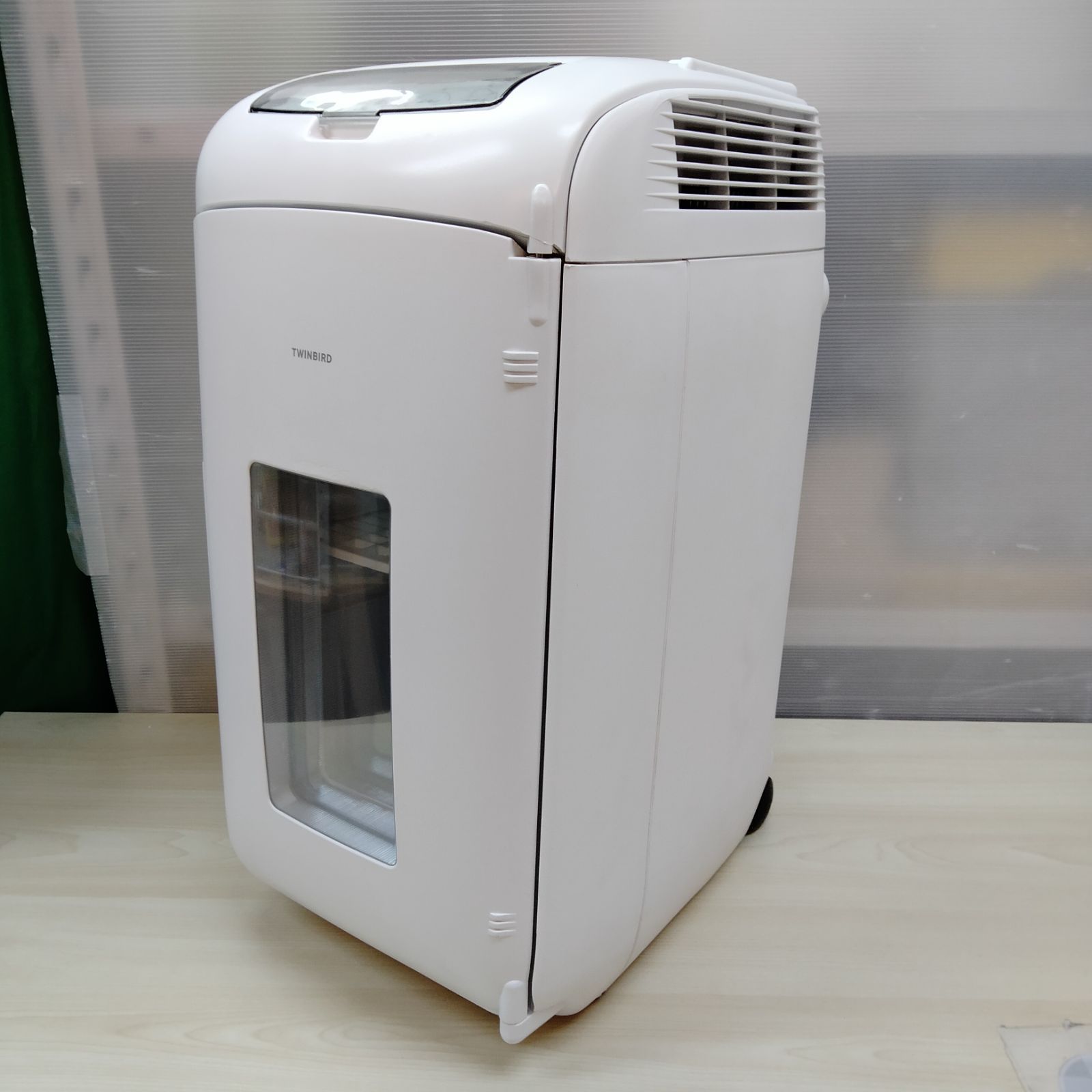 ポータブル 冷凍庫22Lポータブル-22℃〜10℃ USB給電可能 ミニ冷蔵庫