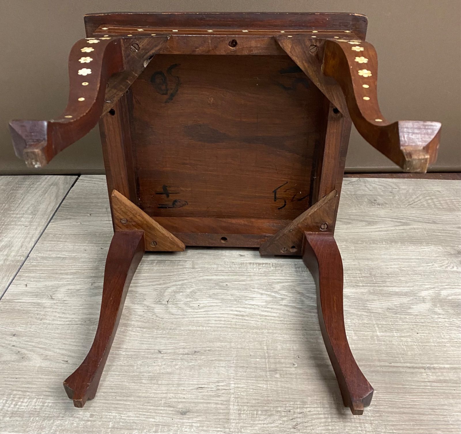 象嵌細工 木彫 サイドテーブル 猫脚 花台 アンティーク アジアン家具 飾り台 アジアン家具 象嵌細工 サイドテーブル テーブル 猫脚 花台 木製