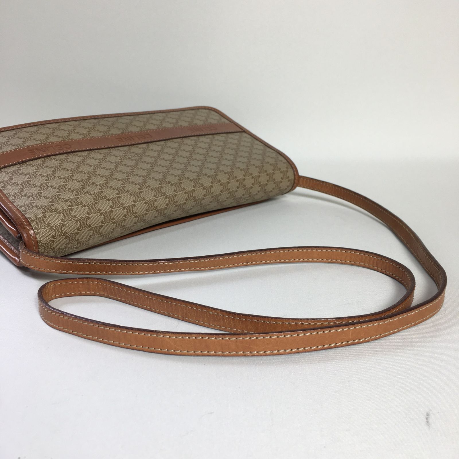 2504-177｜美品｜セリーヌ ショルダーバッグ マカダム柄