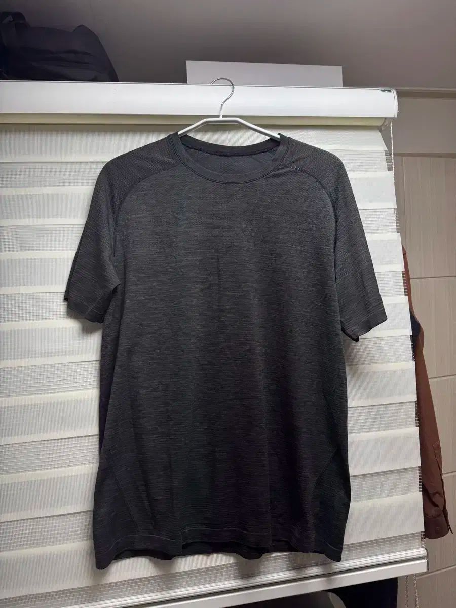 ルルレモン メタルベント メンズ L