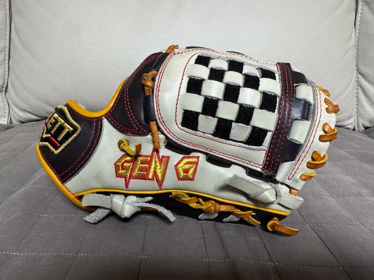 Zett ゲンダー 支給品 グローブ