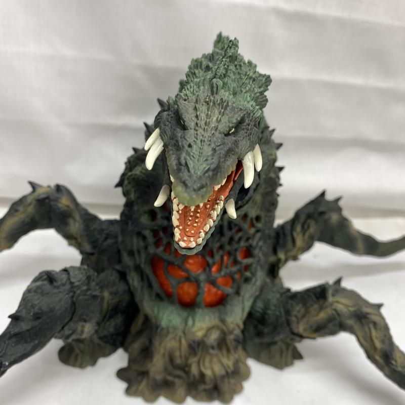 中古】本体のみ・接着跡あり・パーツゆるみ)S.H.MonsterArts