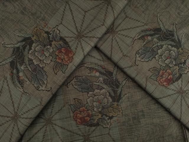 平和屋着物○本場大島紬 カタス9マルキ 草花丸文 正絹 逸品 AAAY7348ck  