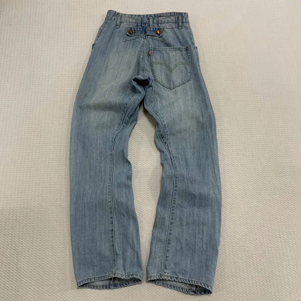 levi'sリーバイス エンジニアアード シンチバック ルーズ ジーンズ W30