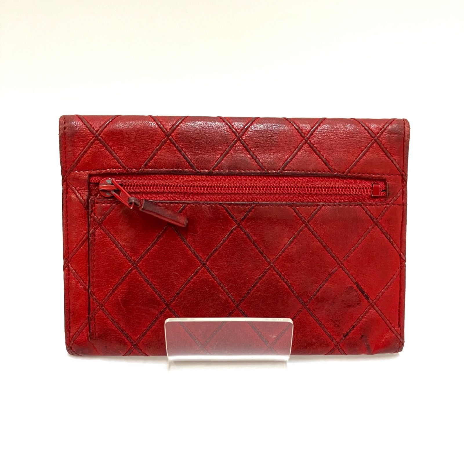 CHANEL 赤 レザー キルティング 二つ折り財布