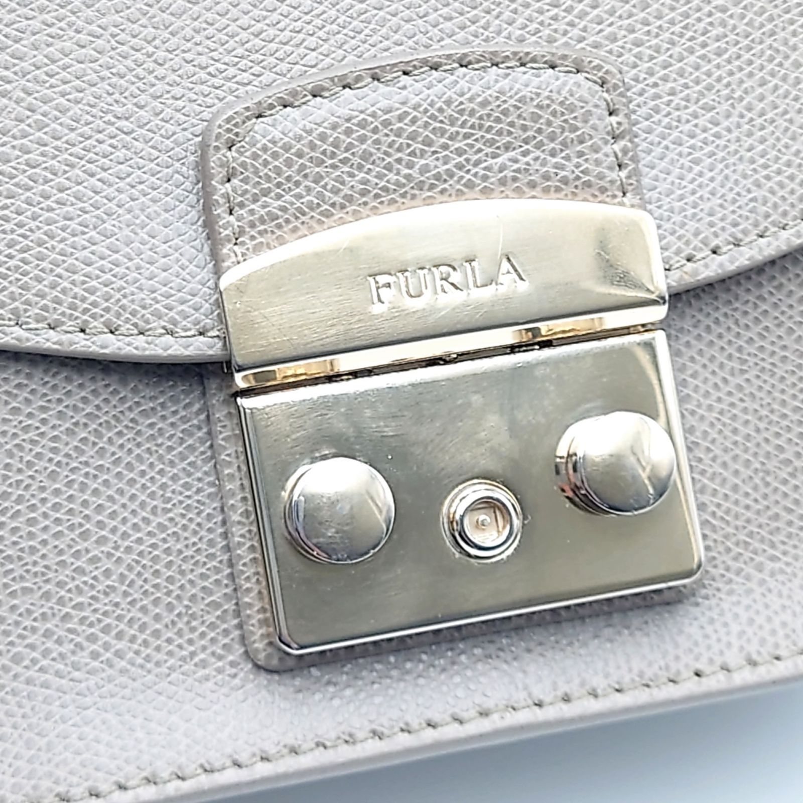 美品】FURLA フルラ ショルダーバッグ メトロポリス チェーン