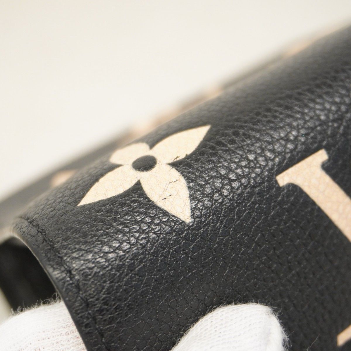 ルイヴィトン モノグラム アンプラント ヴィクトリーヌ バイカラー 黒