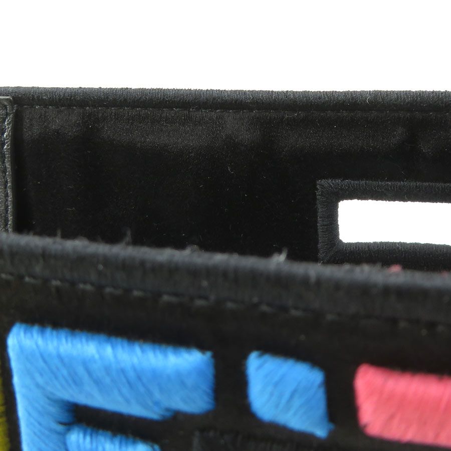 FENDI ディフェンダー