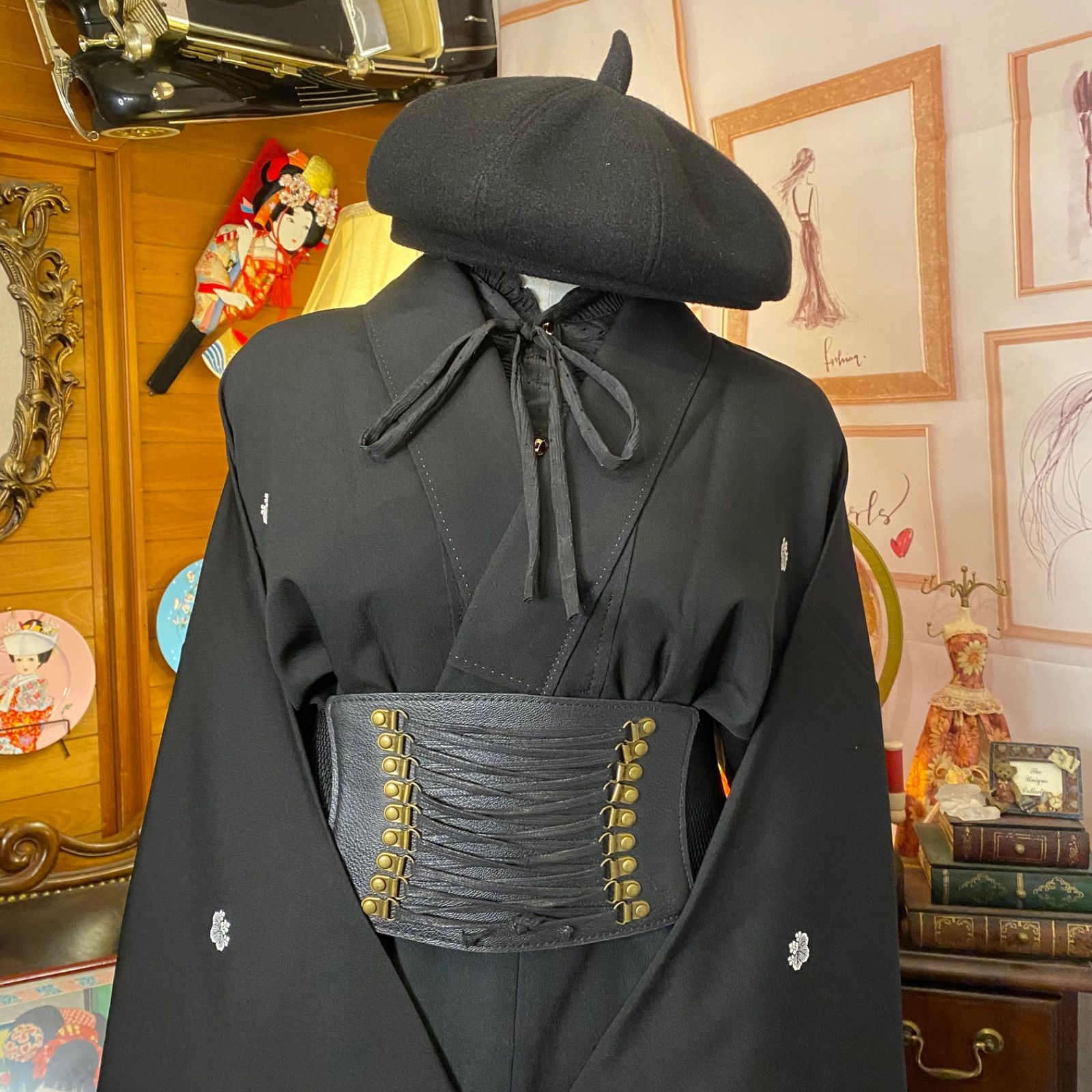 和洋折衷 黒留袖 着物 リメイク ワンピース ドレス 洗える 化繊 ハンドメイド レトロ 古着 和 モダン 舞う鳥×金×黒|ブラック TKW-45