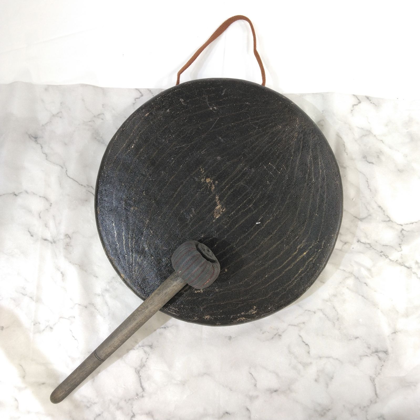 最終価格！ 【美品】和楽器 銅鑼 ドラ バチつき ドラ バチ付き 打楽器 銅鑼 どら チャイナドラ 撥 ゴング 鳴り物