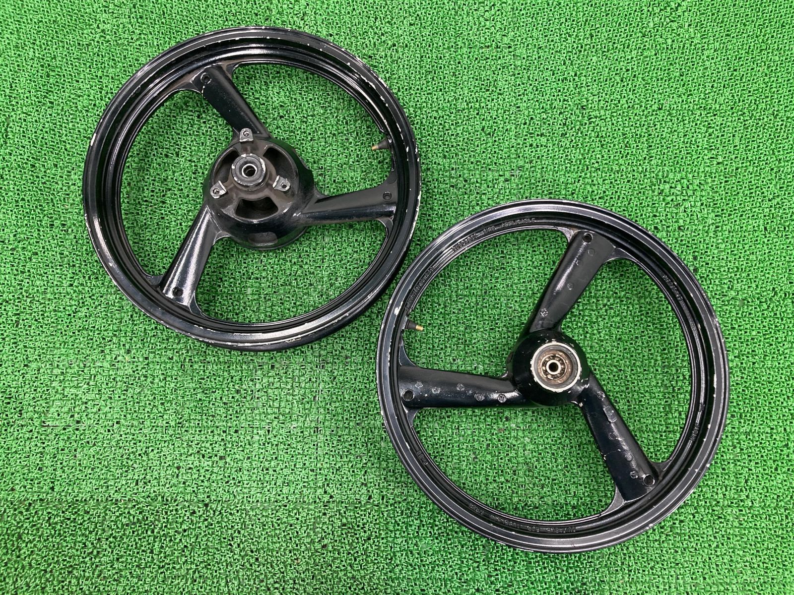 FZR250 ホイール 前後 黒 F-33/R-46 ヤマハ 純正 中古 バイク 部品 2KR