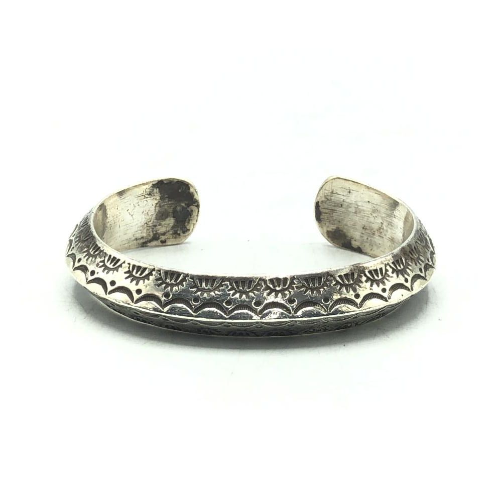 Ray Adakai スタンプワークトライアングルバングル NAVAJO RAY ADAKAI