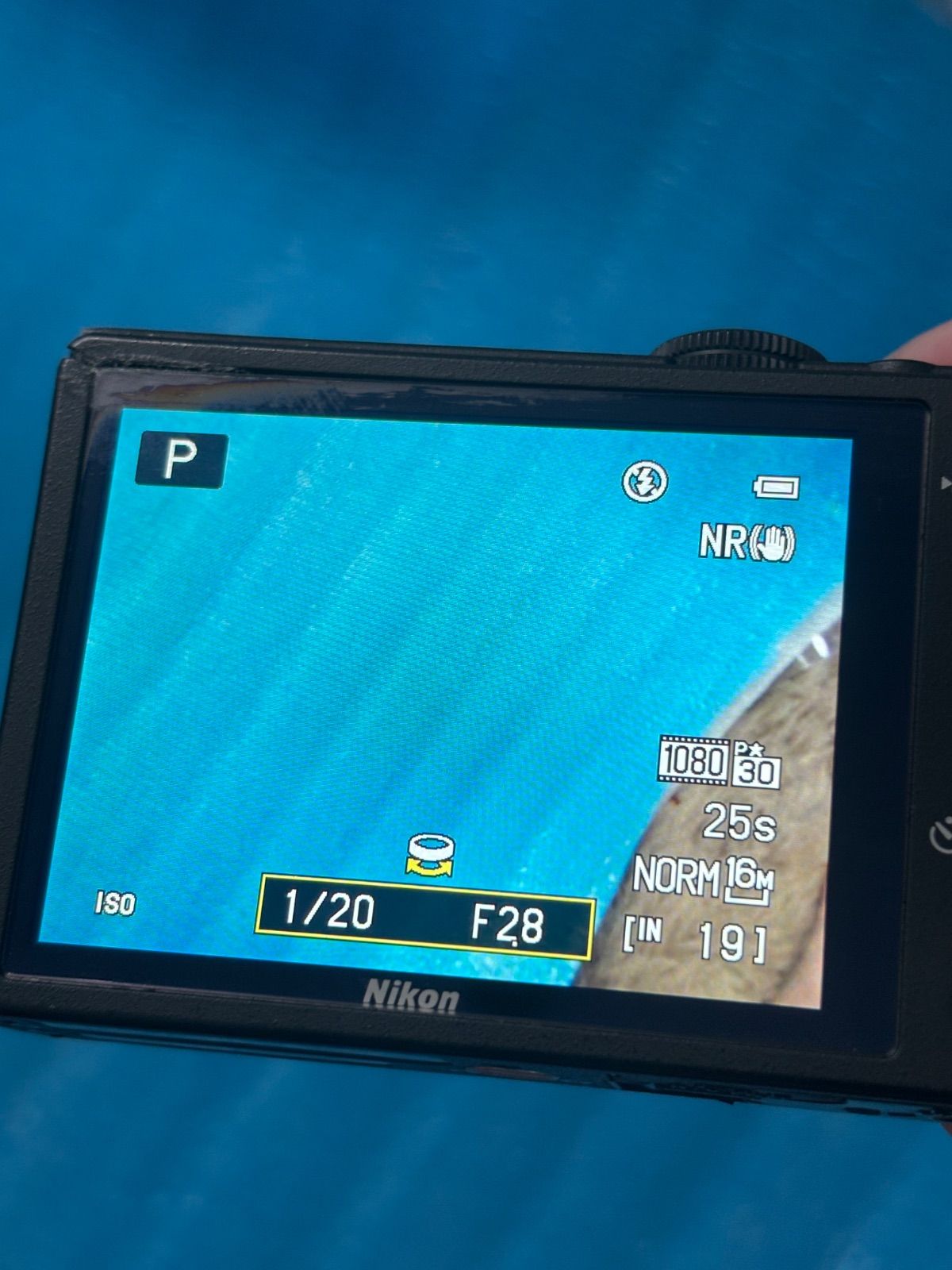 デジタルカメラ Nikon