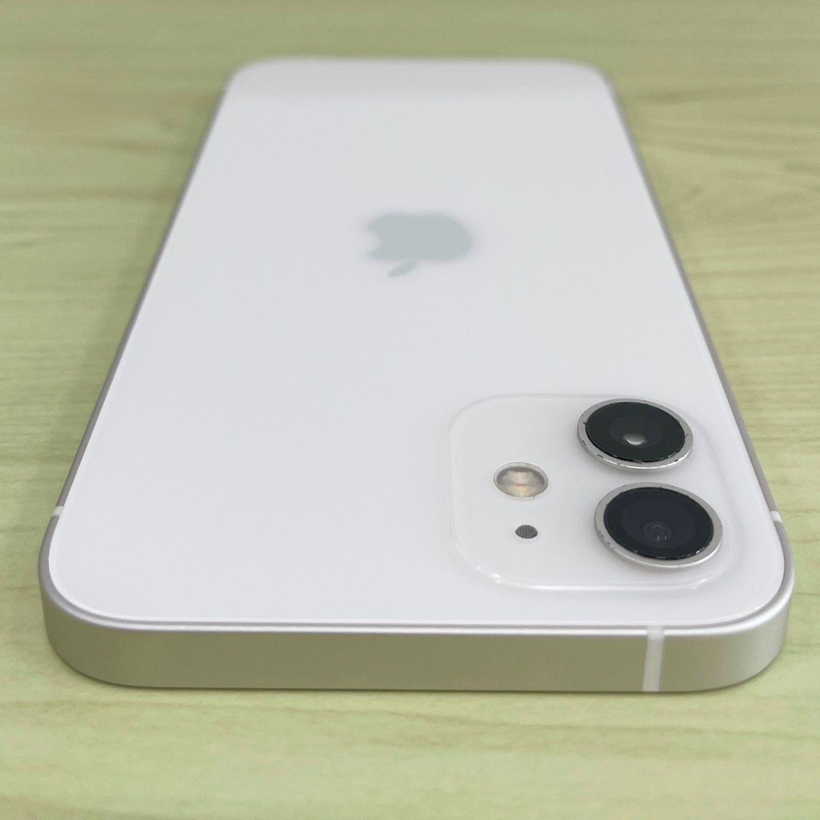 極美品】iPhone12 64GB ホワイト 公式 SIMフリー 21611 2026年 極美品】iPhone12 64GB ホワイト 公式 SIMフリー 21611 2026年