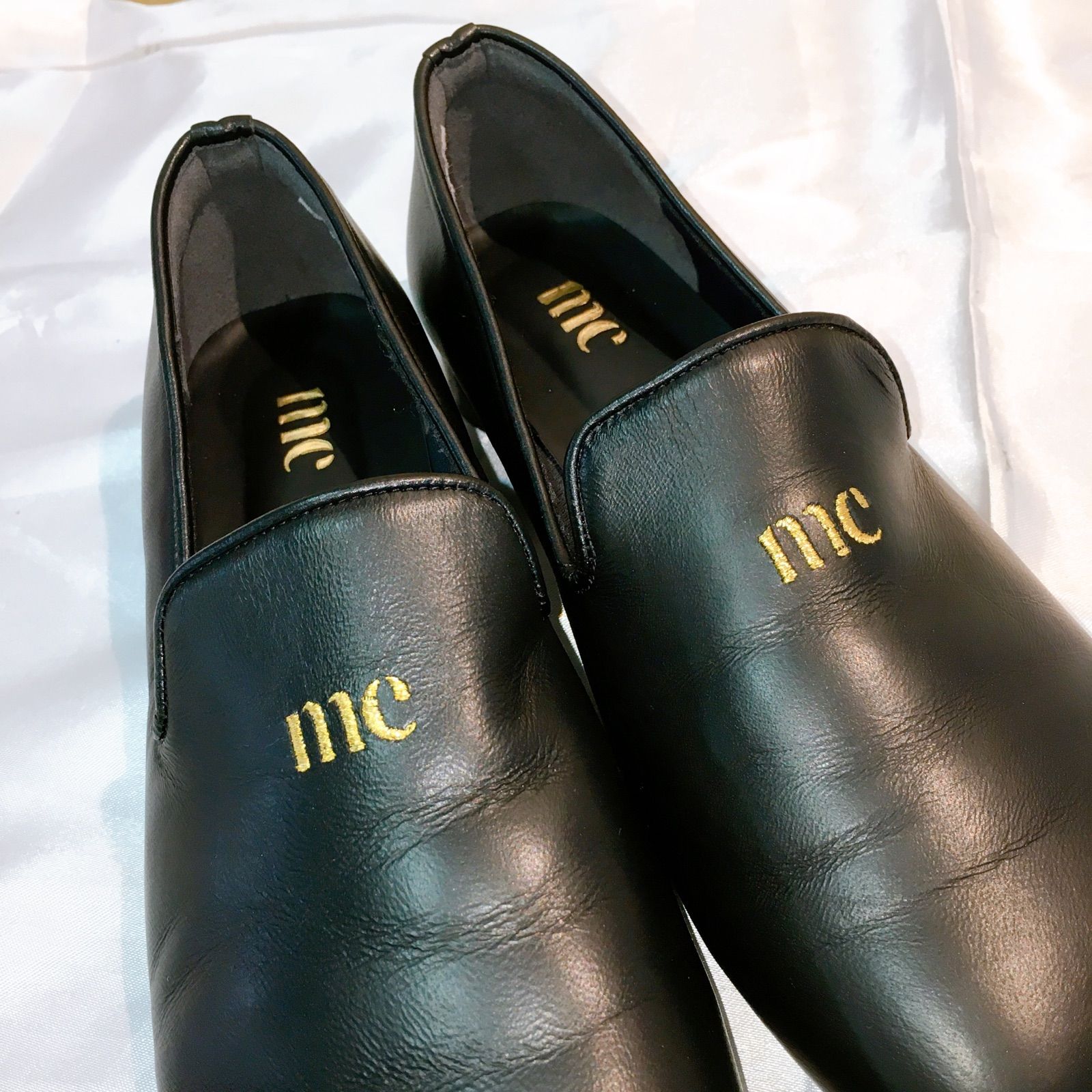 ヒルズアヴェニュー me ブラック スクエアパンプス 美品】 Hills Avenue me ヒルズアベニュー スクエアトゥ パンプス