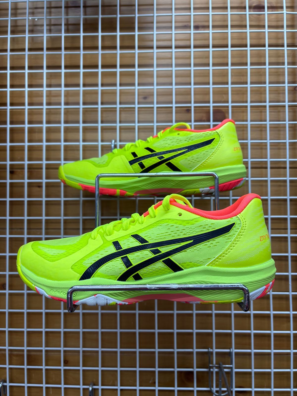 asics　ダイナフェザーパリ　リミテッドモデル　1073A075　※サイズ別有